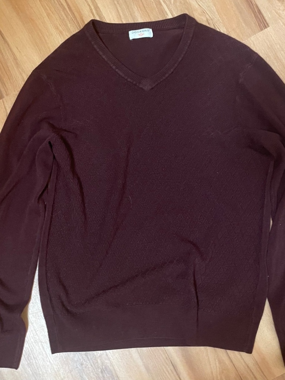 Dockers: Dark red V neck long sleeve